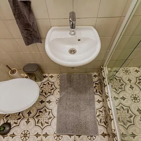 Oktogonsuite - Quiethome In Soho Apartment