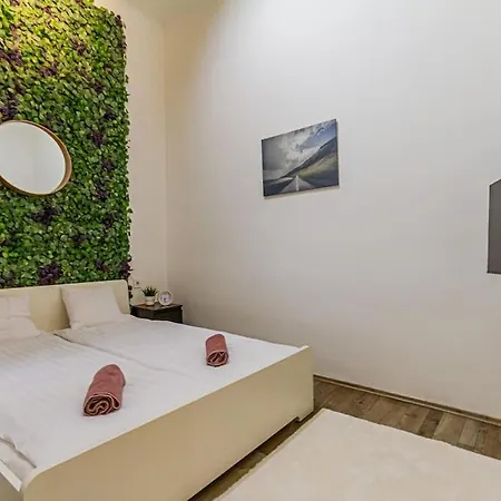 Oktogonsuite - Quiethome In Soho Budapest